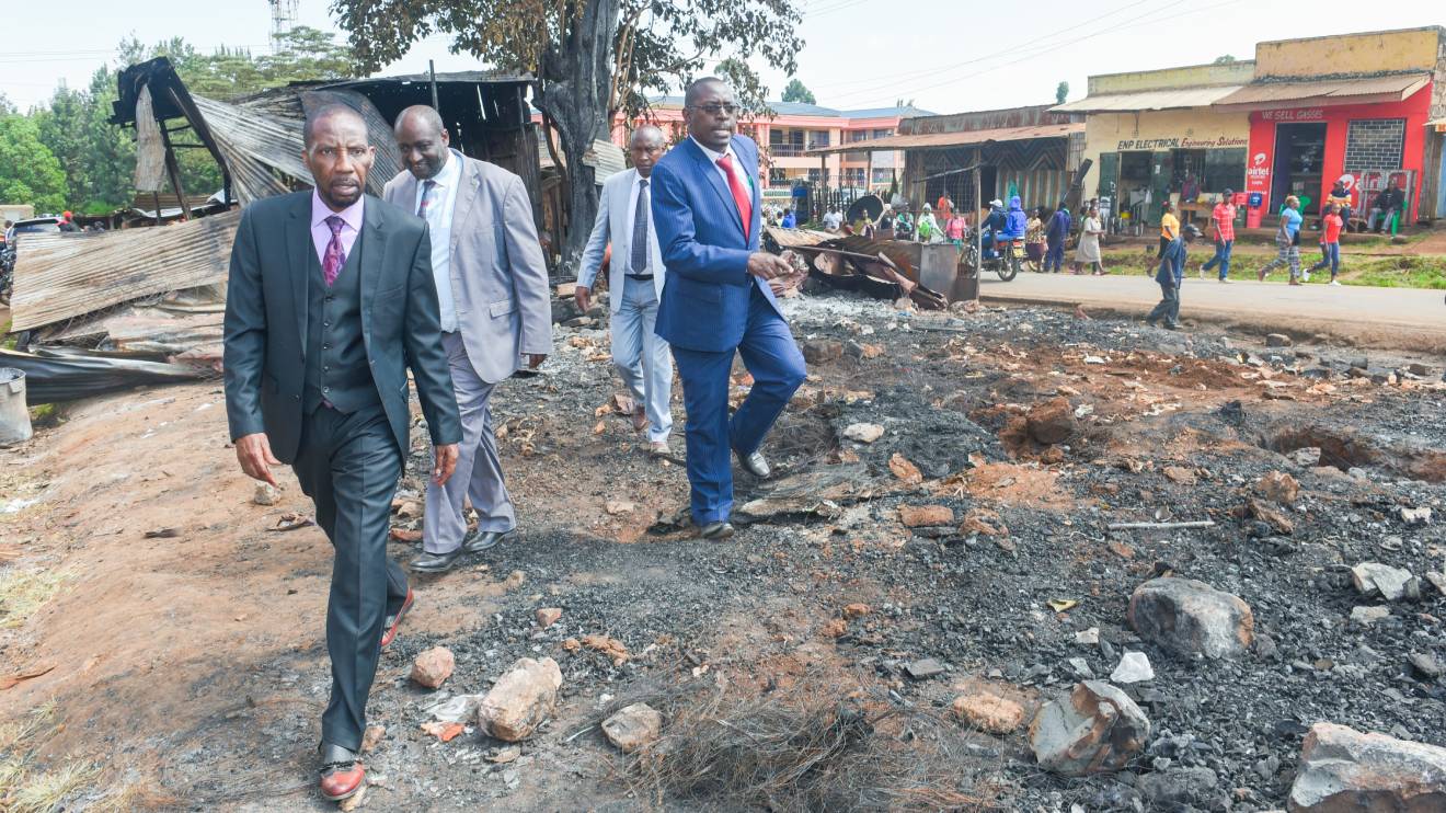 Kirinyaga leaders assessing the damage caused by the inferno. PHOTO/COURTESY